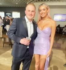 Zach Bryan Girlfriend 7 Stunning Facts About the Country Star's Remarkable Relationship